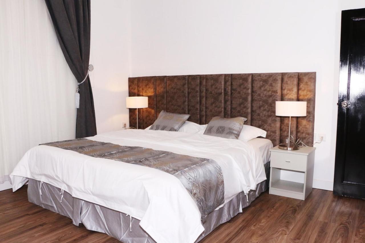 Mandaren Suites 타이프 외부 사진